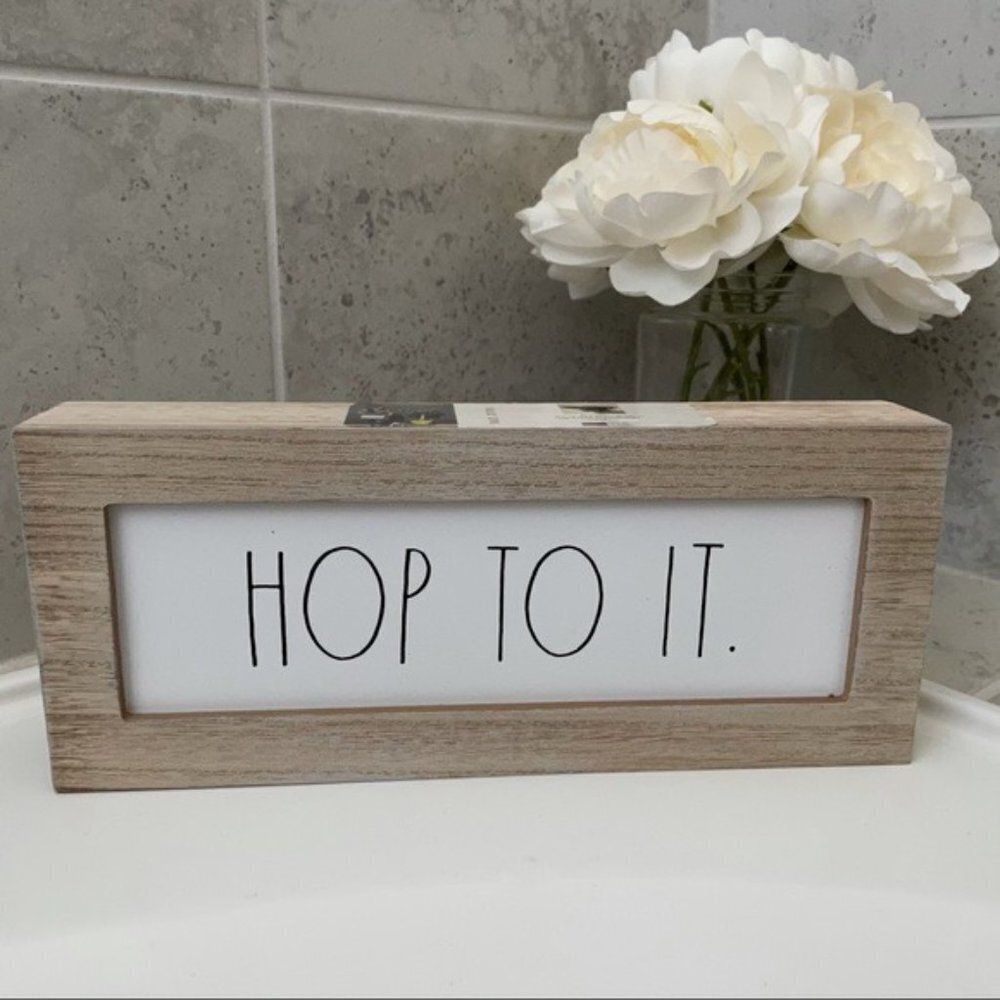 Rae Dunn “HOP TO IT” Wooden Sign in Natural